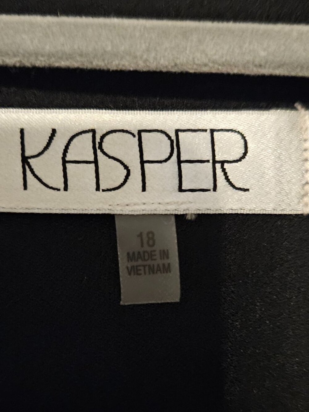 Kasper Black Blazer with White Color Size 18 - Picture 4 of 11